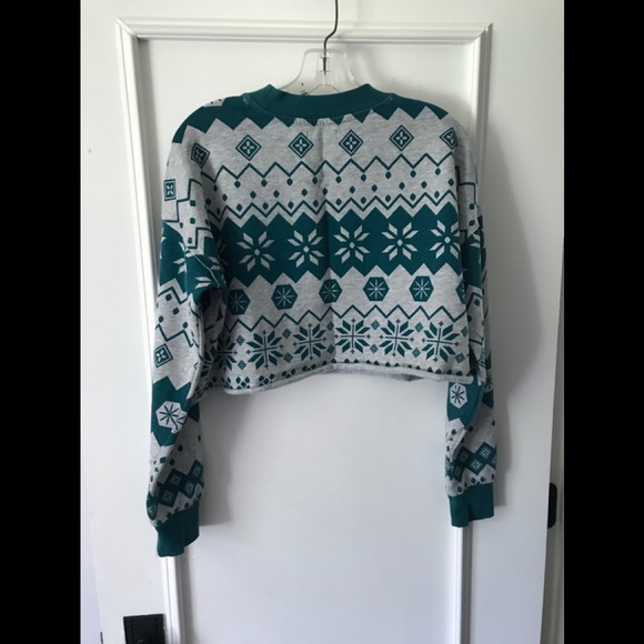 NWOT Colsie Holiday Christmas Sweatsuit Crop Top & Sweatpants - Picture 12 of 13